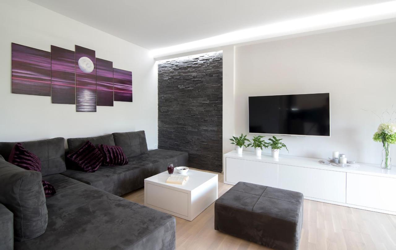 Gromaca Apartment Moretic מראה חיצוני תמונה