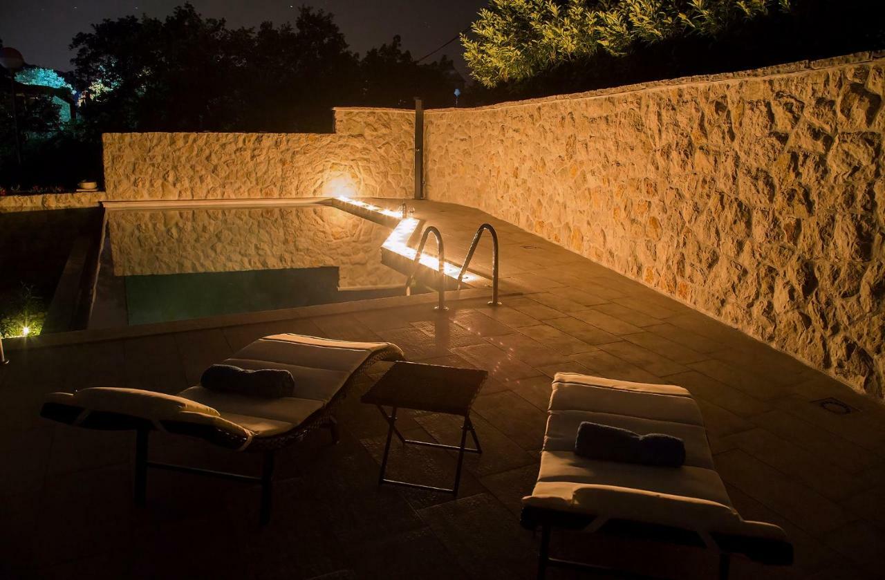 Gromaca Apartment Moretic מראה חיצוני תמונה